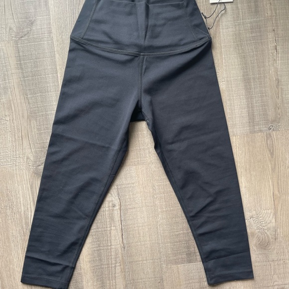 NWT Splits59 black cropped high rise leggings - Picture 2 of 5